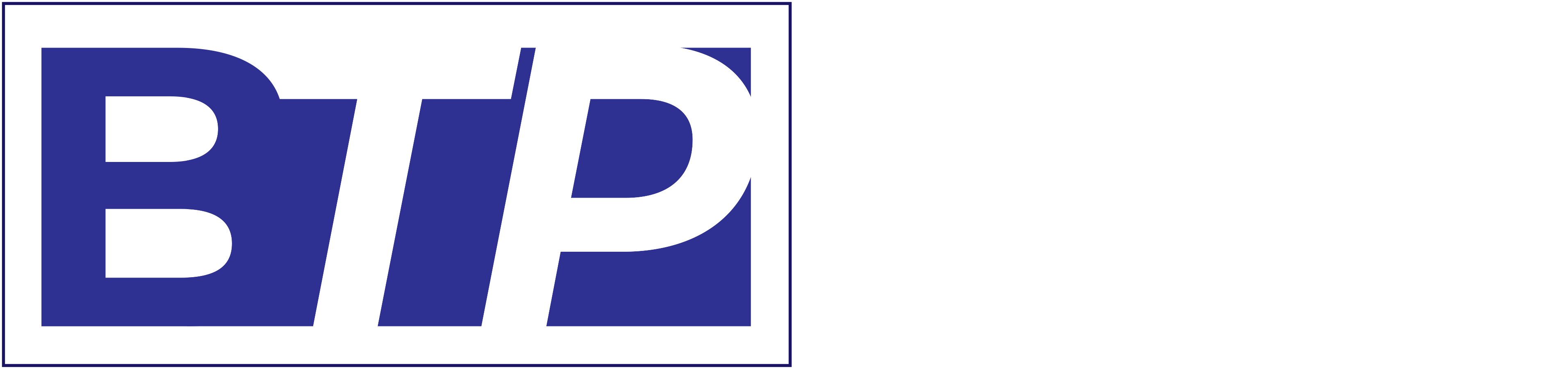Em caixa alta, as letras B, T e P. A letra B é azul em fundo branco, e as letras T e P são brancas em um fundo azul.